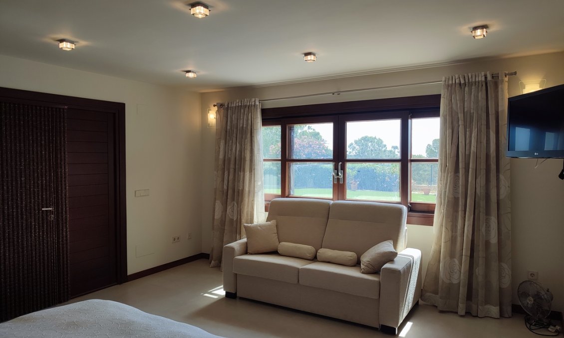 Segunda mano - Villa -
Peraleja Golf - Inland