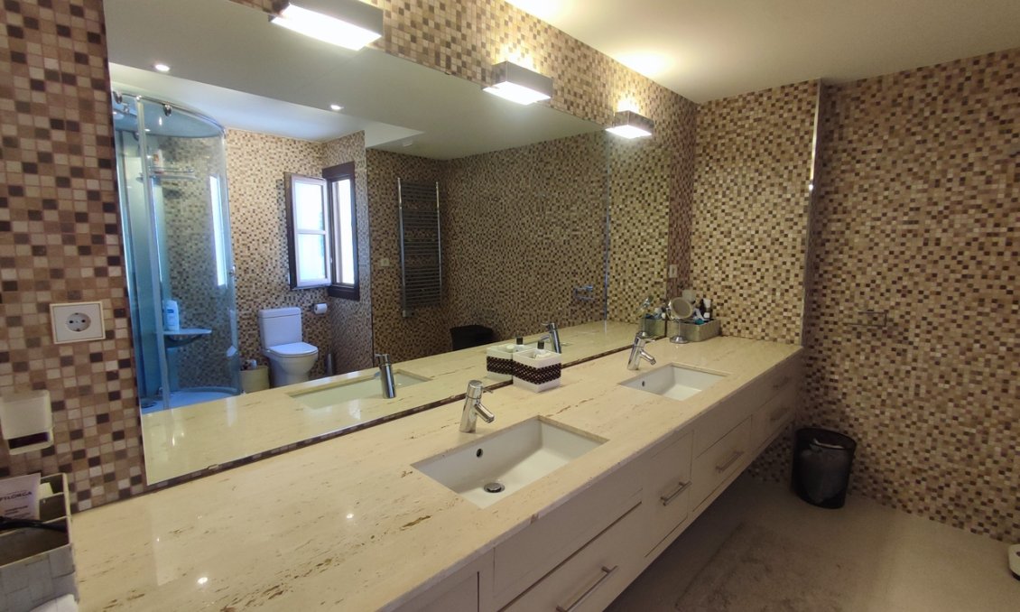 Segunda mano - Villa -
Peraleja Golf - Inland