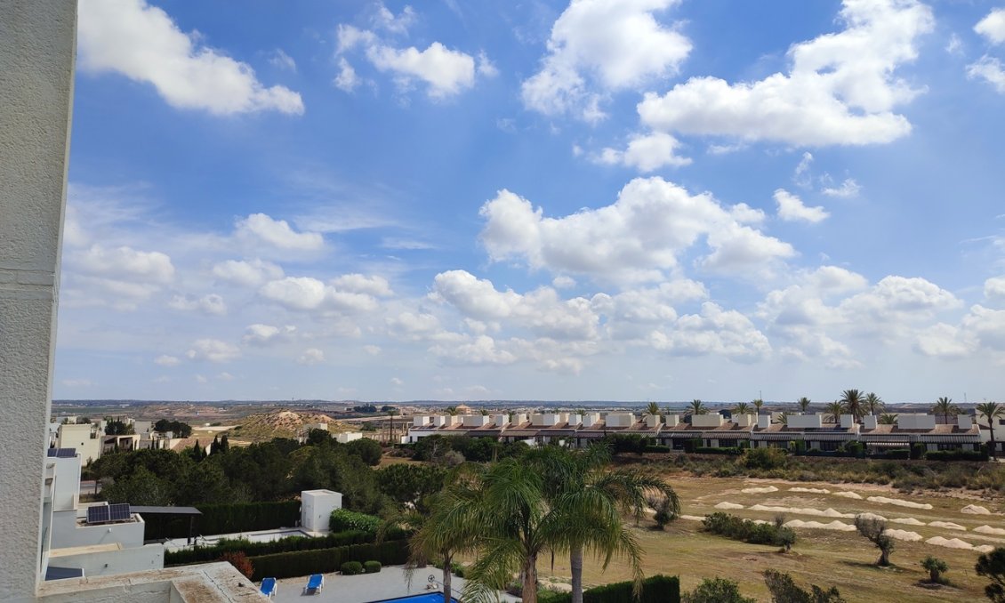 Segunda mano - Villa -
Peraleja Golf - Inland