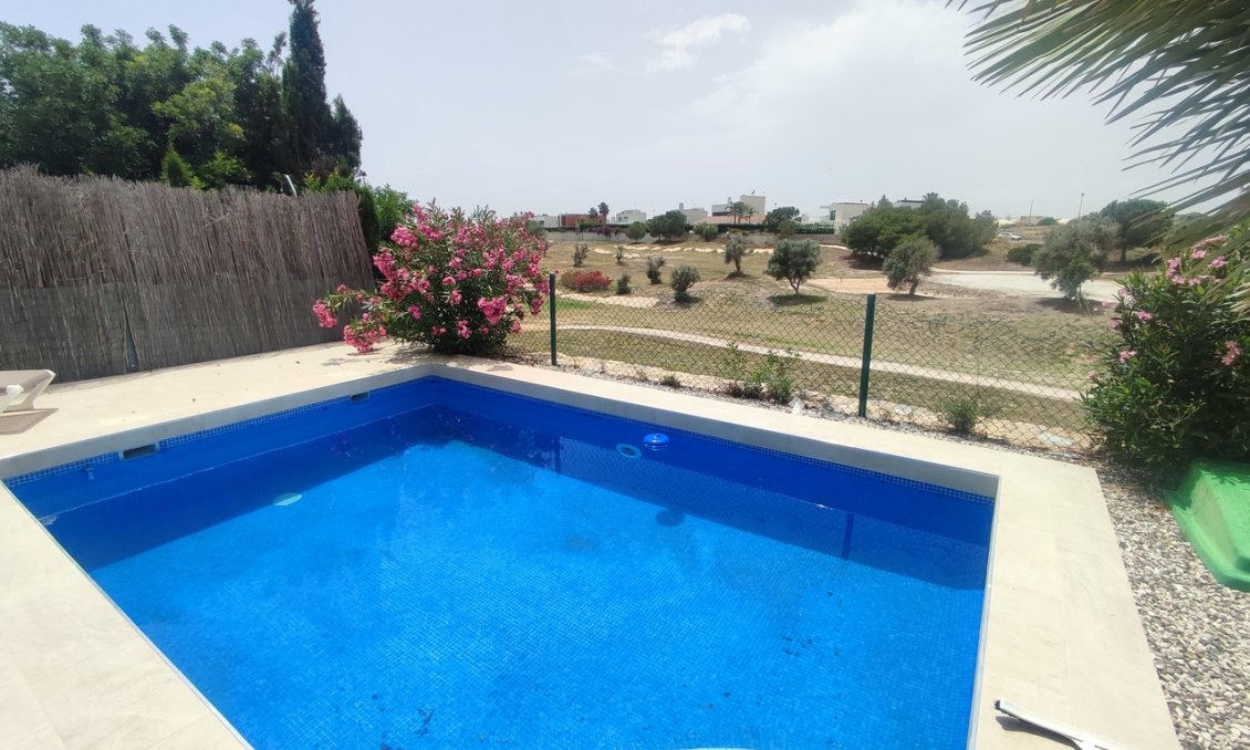 Segunda mano - Villa -
Peraleja Golf - Inland