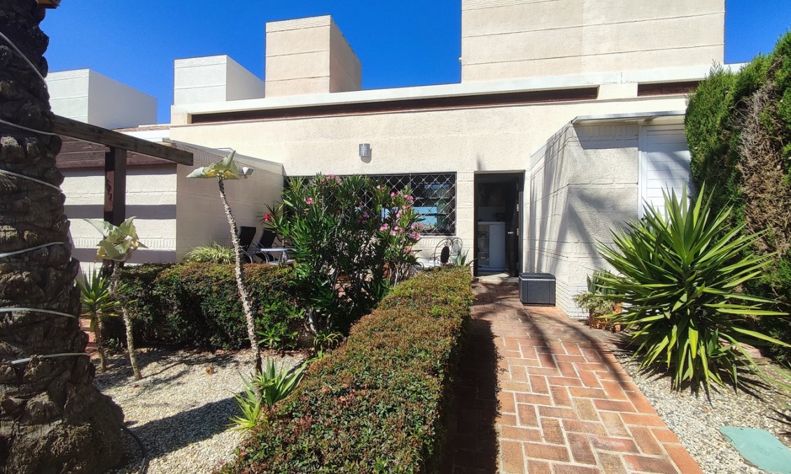 Segunda mano - Villa -
Peraleja Golf - Inland