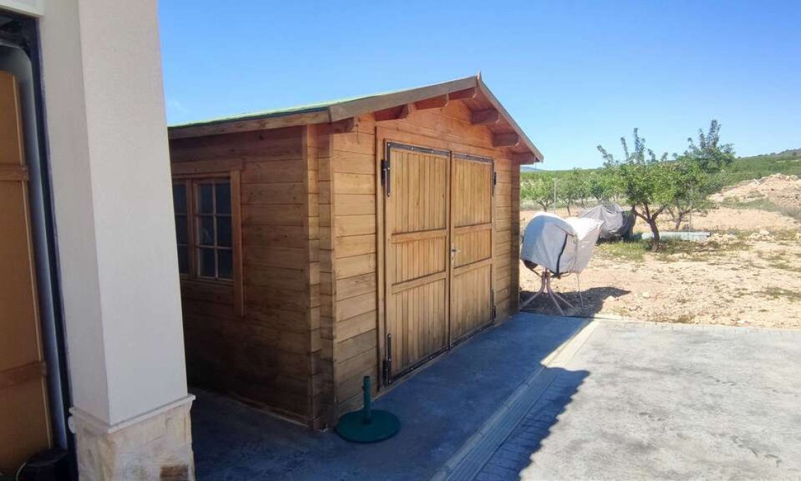 Segunda mano - Villa -
Pinoso - Inland