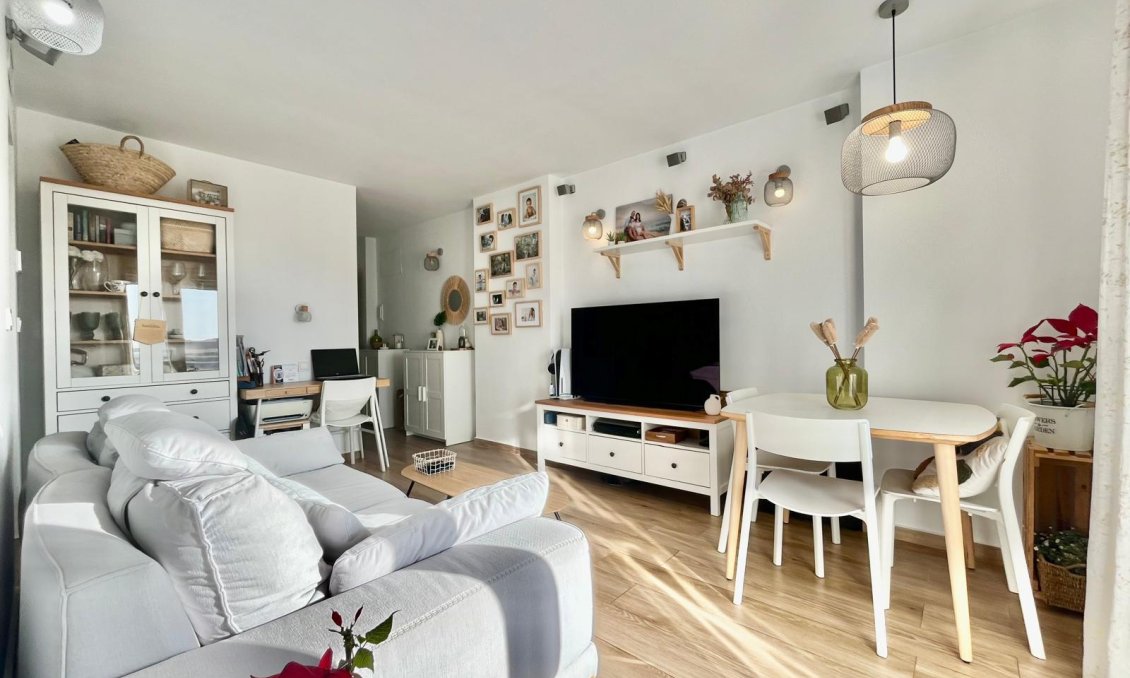 Segunda mano - Apartamento -
Torrevieja - Calas Blanca