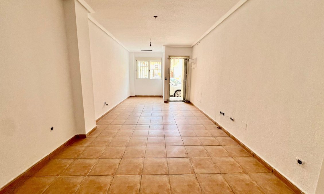Segunda mano - Apartamento -
Catral - Comunidad Valenciana