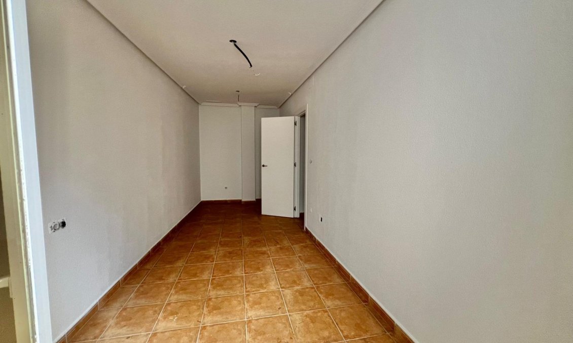 Segunda mano - Apartamento -
Catral - Comunidad Valenciana