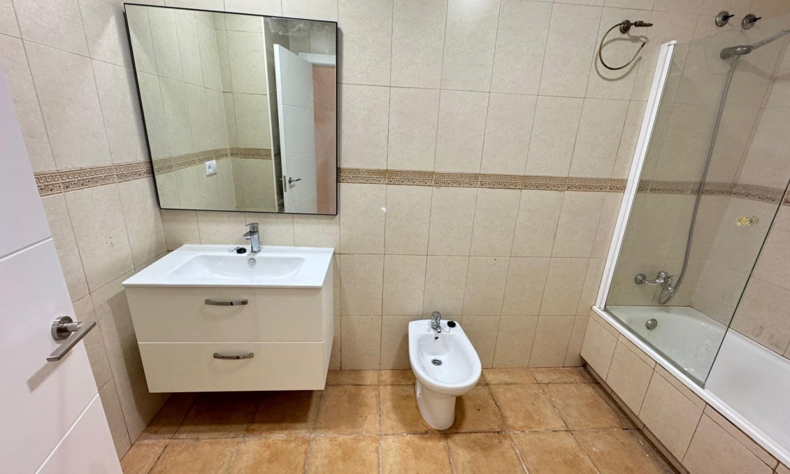 Segunda mano - Apartamento -
Catral - Comunidad Valenciana