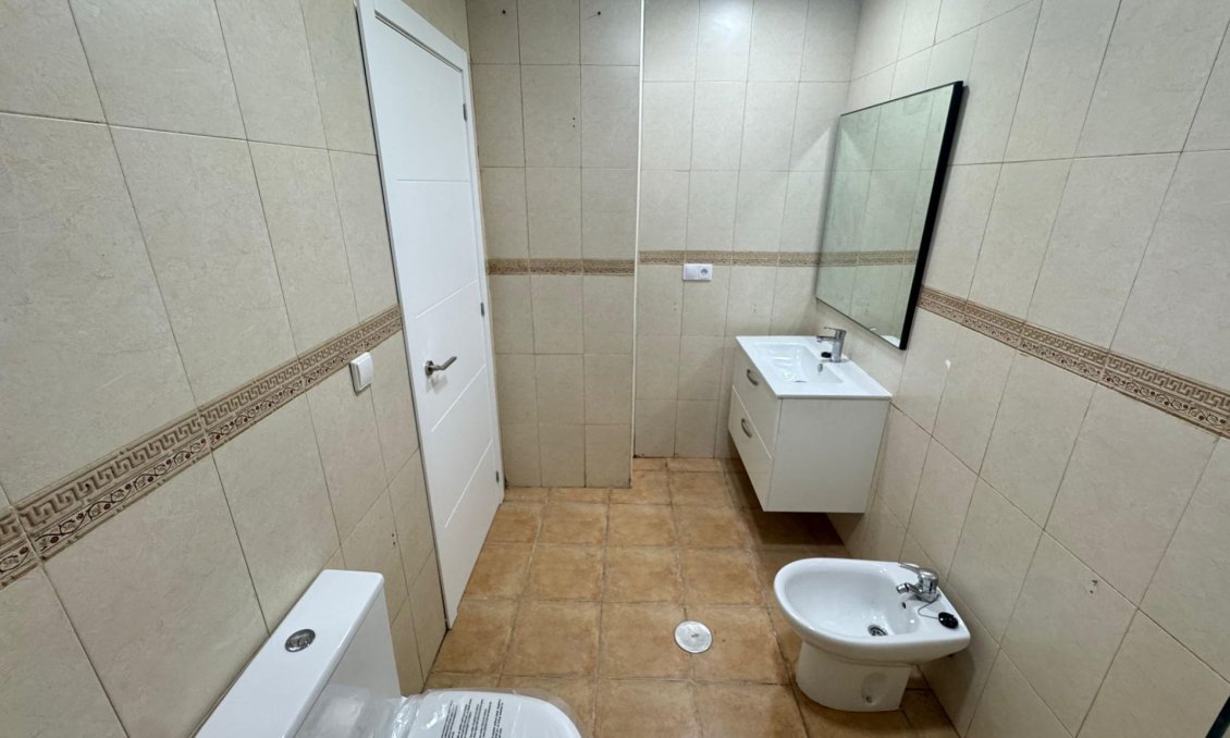 Segunda mano - Apartamento -
Catral - Comunidad Valenciana