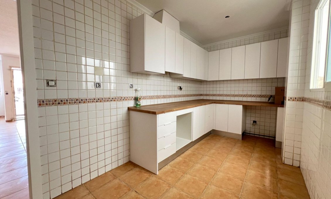 Segunda mano - Apartamento -
Catral - Comunidad Valenciana
