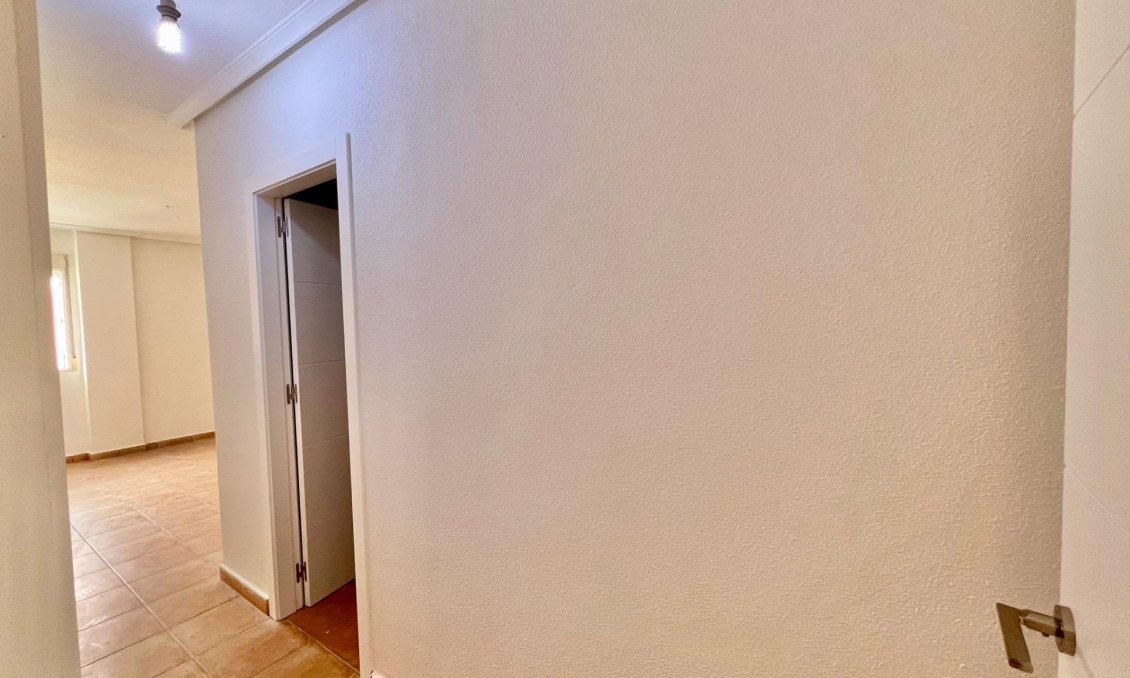Segunda mano - Apartamento -
Catral - Comunidad Valenciana