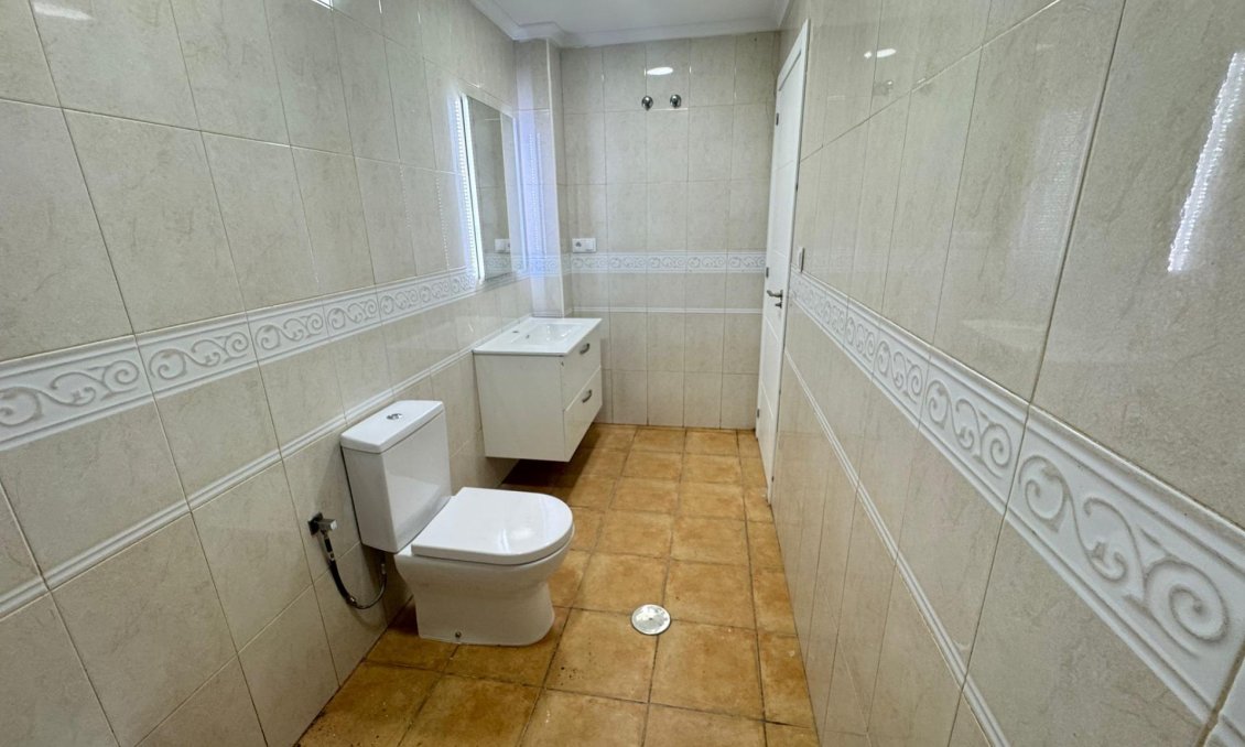 Segunda mano - Apartamento -
Catral - Comunidad Valenciana