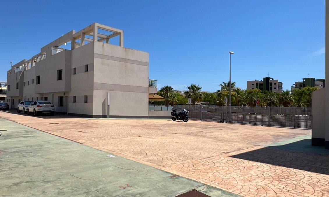 Segunda mano - Bungalow -
Pilar de la Horadada - Pueblo Latino