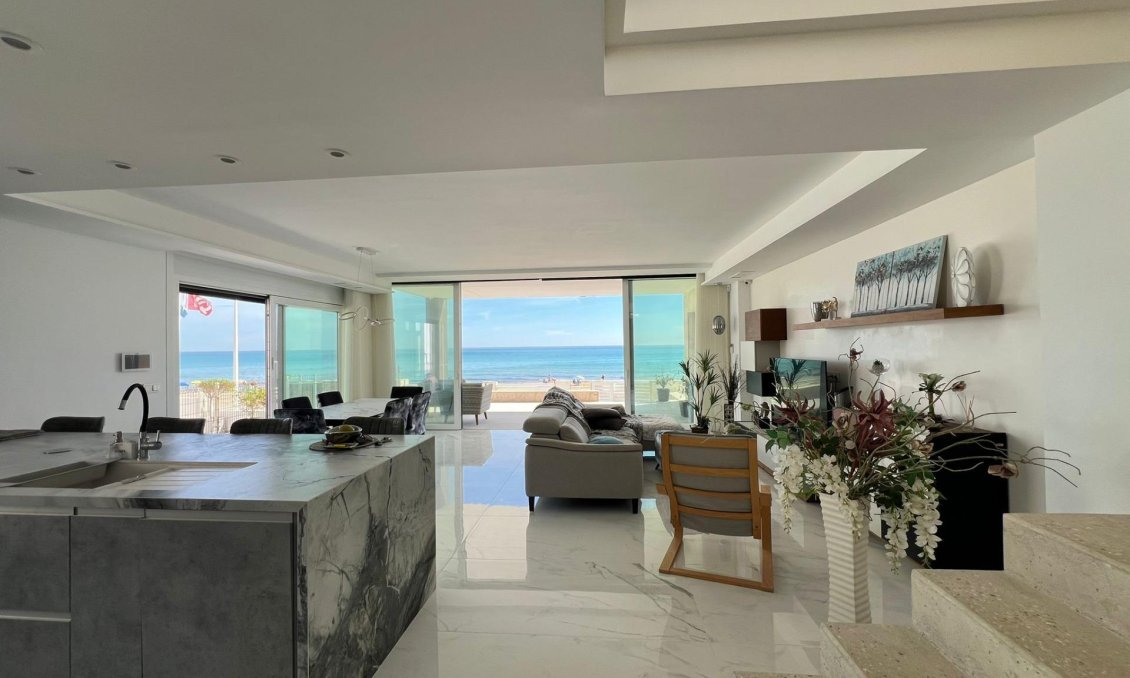 Segunda mano - Villa -
Torrevieja - La Mata