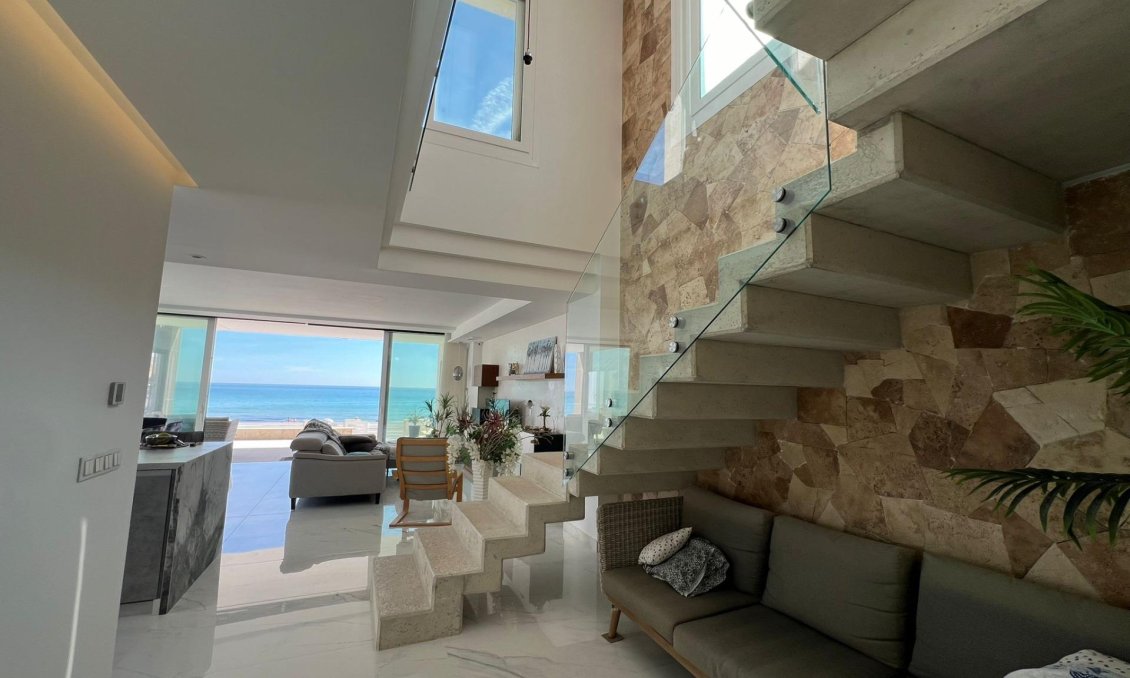 Segunda mano - Villa -
Torrevieja - La Mata