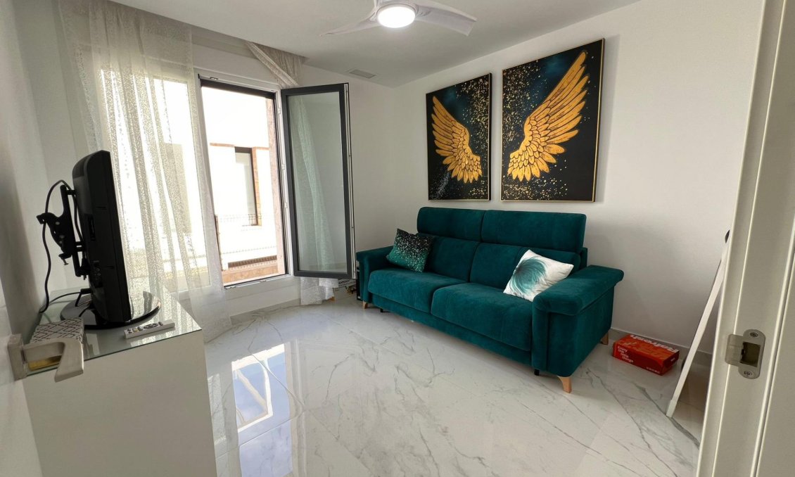 Segunda mano - Villa -
Torrevieja - La Mata