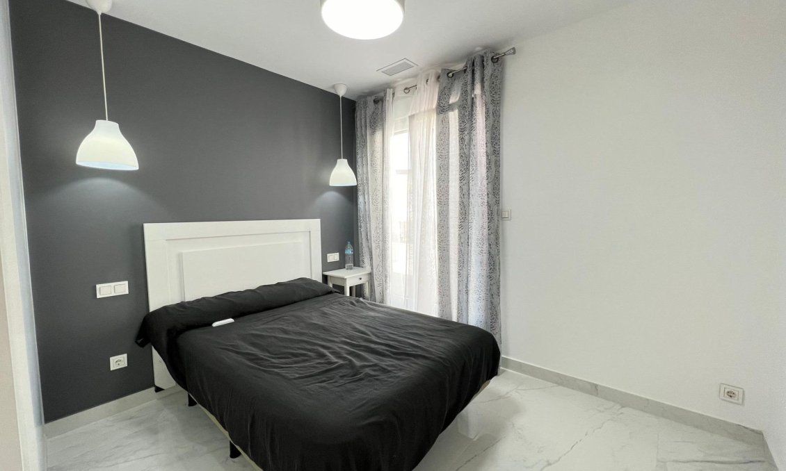 Segunda mano - Villa -
Torrevieja - La Mata