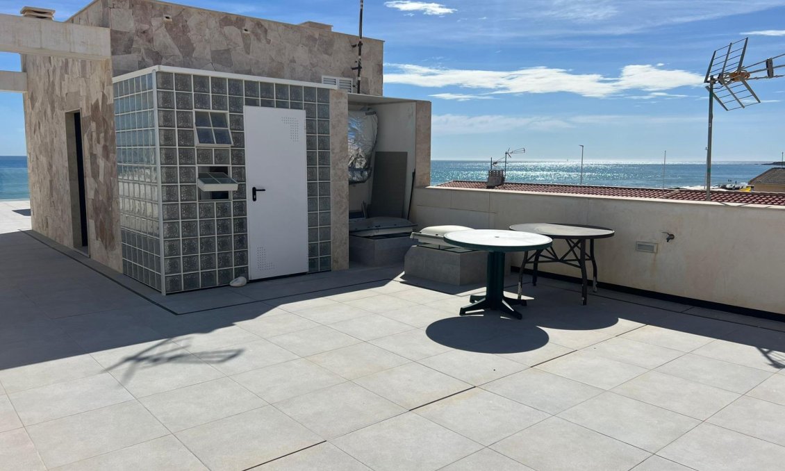 Segunda mano - Villa -
Torrevieja - La Mata