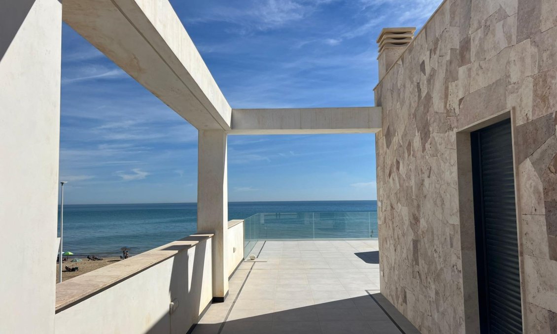 Segunda mano - Villa -
Torrevieja - La Mata