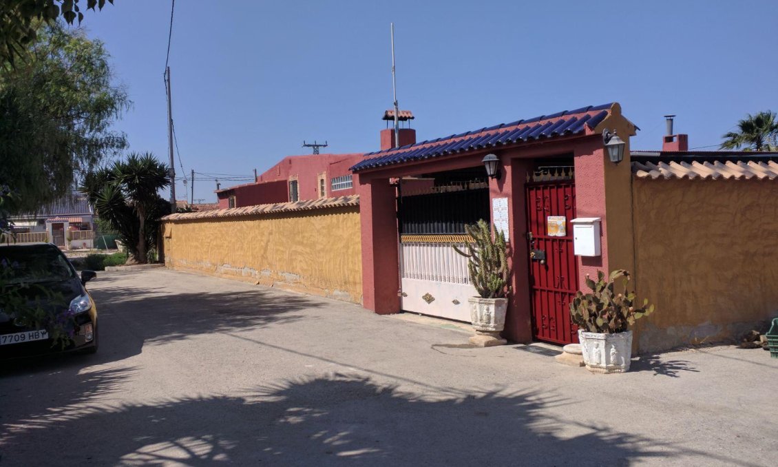 Segunda mano - Villa -
Dolores - Camino De La Cebada