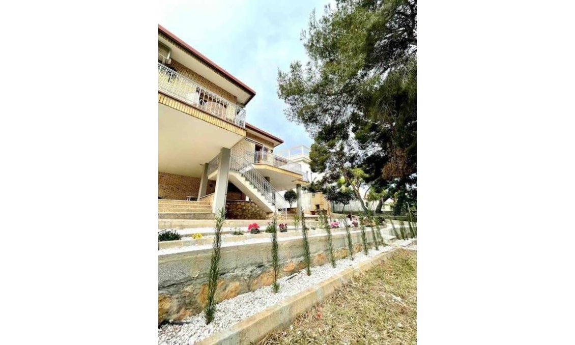 Wiederverkauf - Villa -
Orihuela Costa - Campoamor