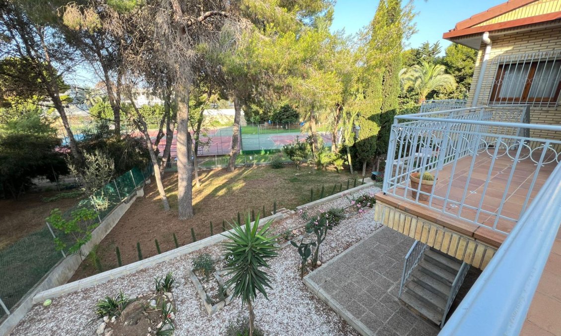 Wiederverkauf - Villa -
Orihuela Costa - Campoamor