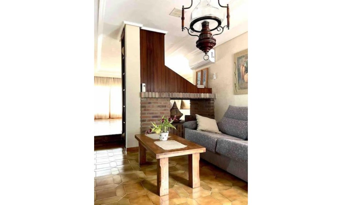 Wiederverkauf - Villa -
Orihuela Costa - Campoamor