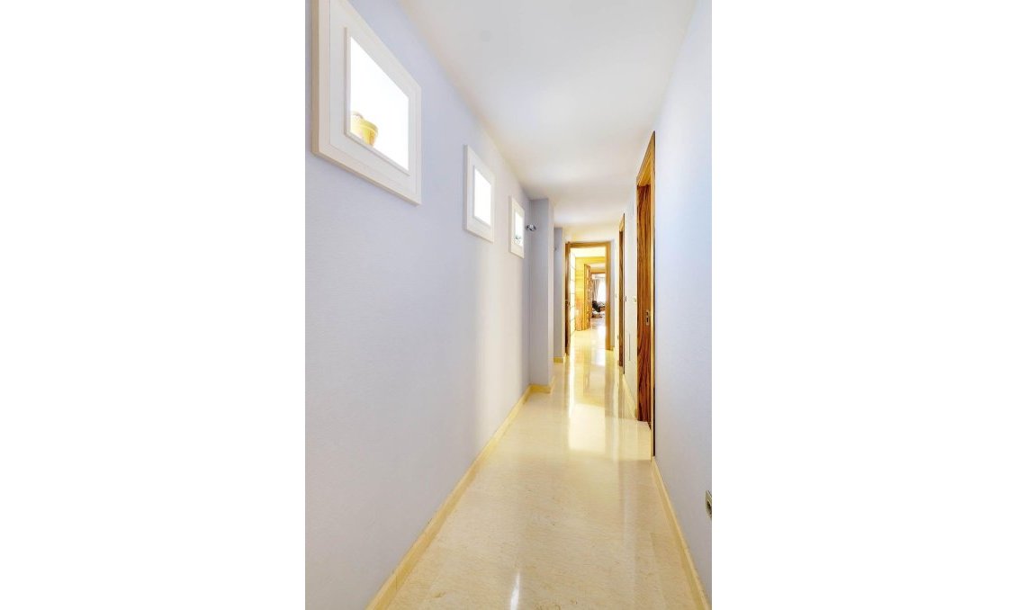 Resale - Penthouse -
Torrevieja