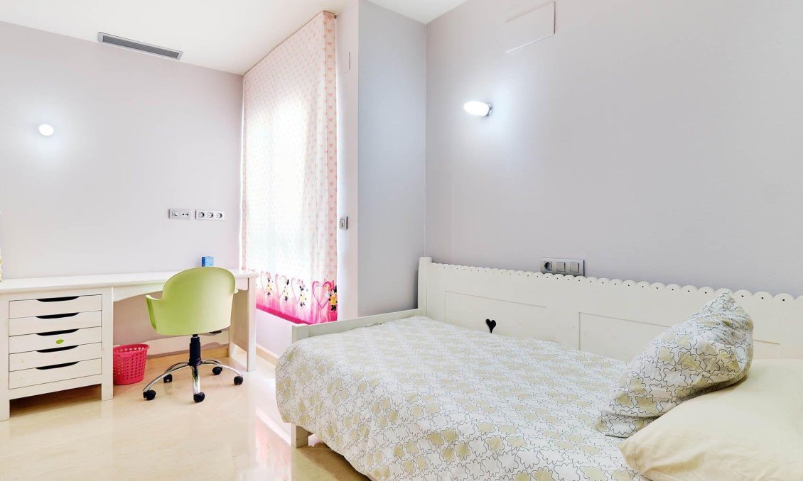 Resale - Penthouse -
Torrevieja