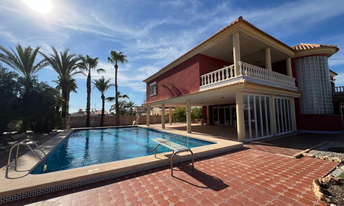Wiederverkauf - Villa -
Torrevieja - Torreta Florida