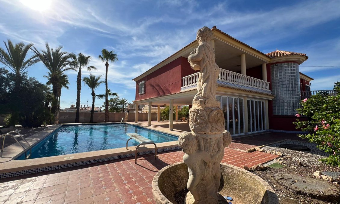 Wiederverkauf - Villa -
Torrevieja - Torreta Florida