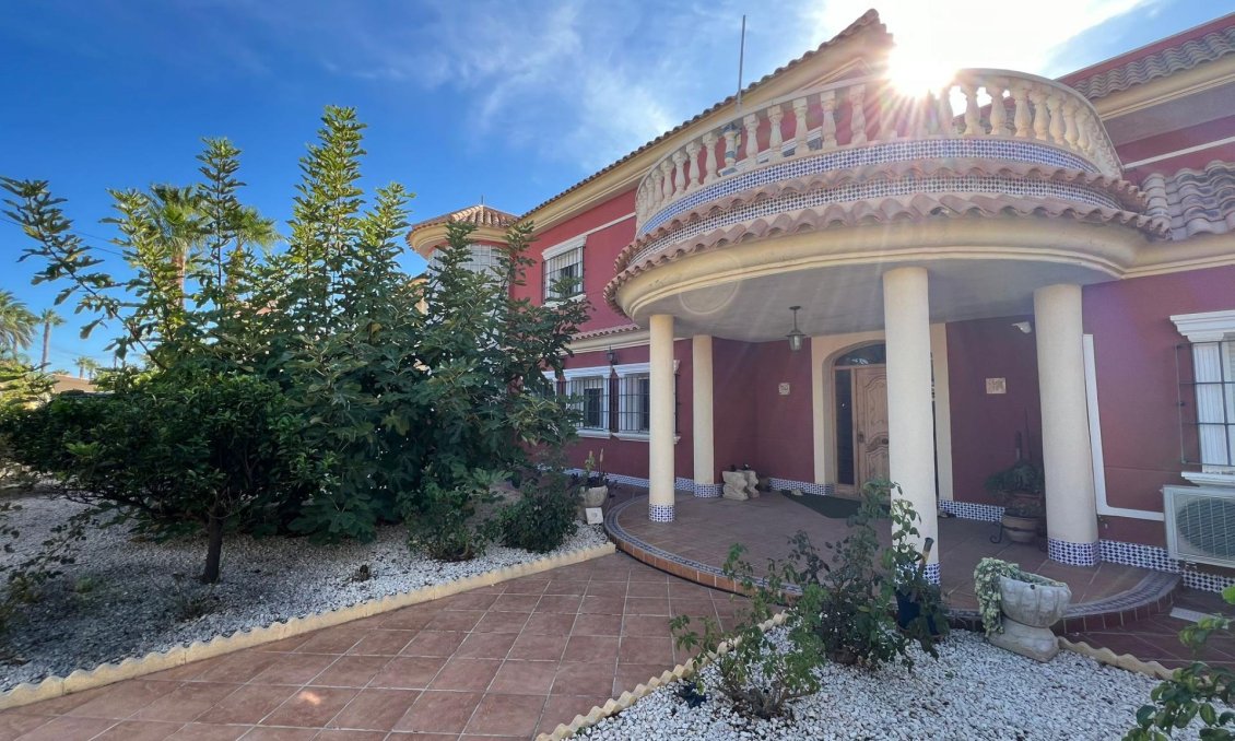 Wiederverkauf - Villa -
Torrevieja - Torreta Florida