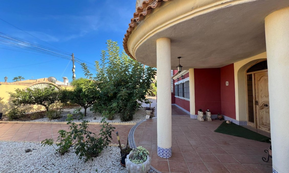 Wiederverkauf - Villa -
Torrevieja - Torreta Florida