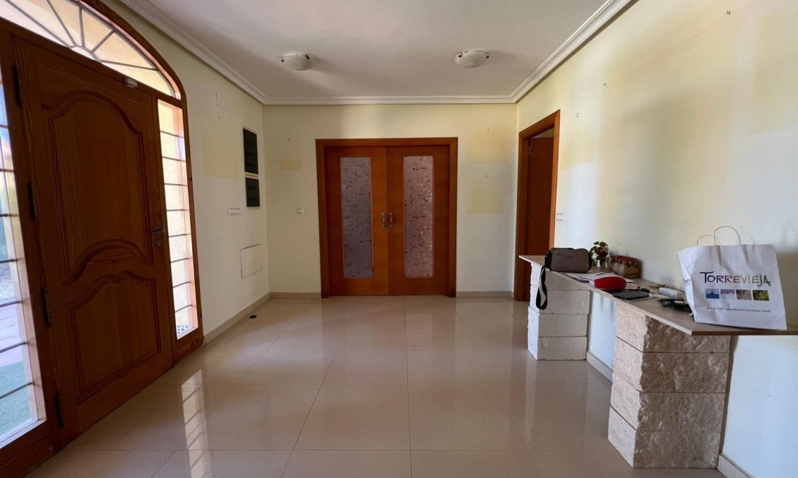Wiederverkauf - Villa -
Torrevieja - Torreta Florida