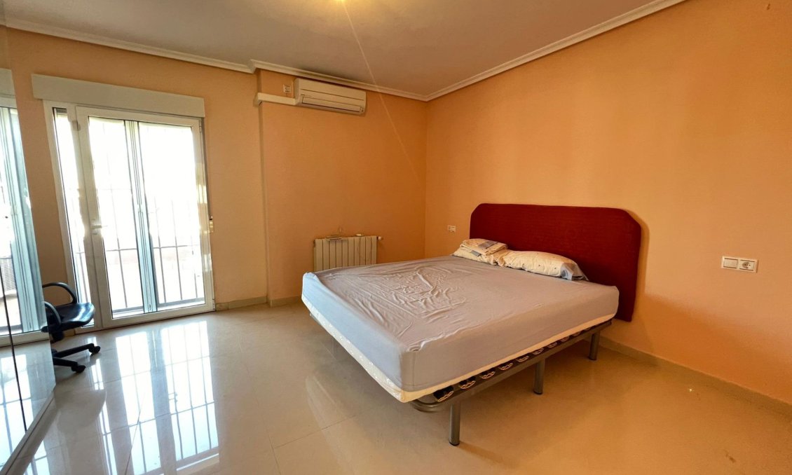 Wiederverkauf - Villa -
Torrevieja - Torreta Florida