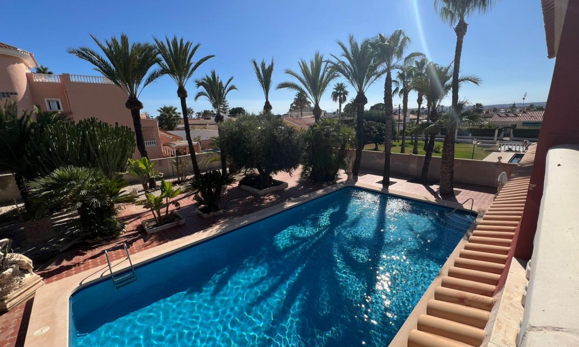 Wiederverkauf - Villa -
Torrevieja - Torreta Florida