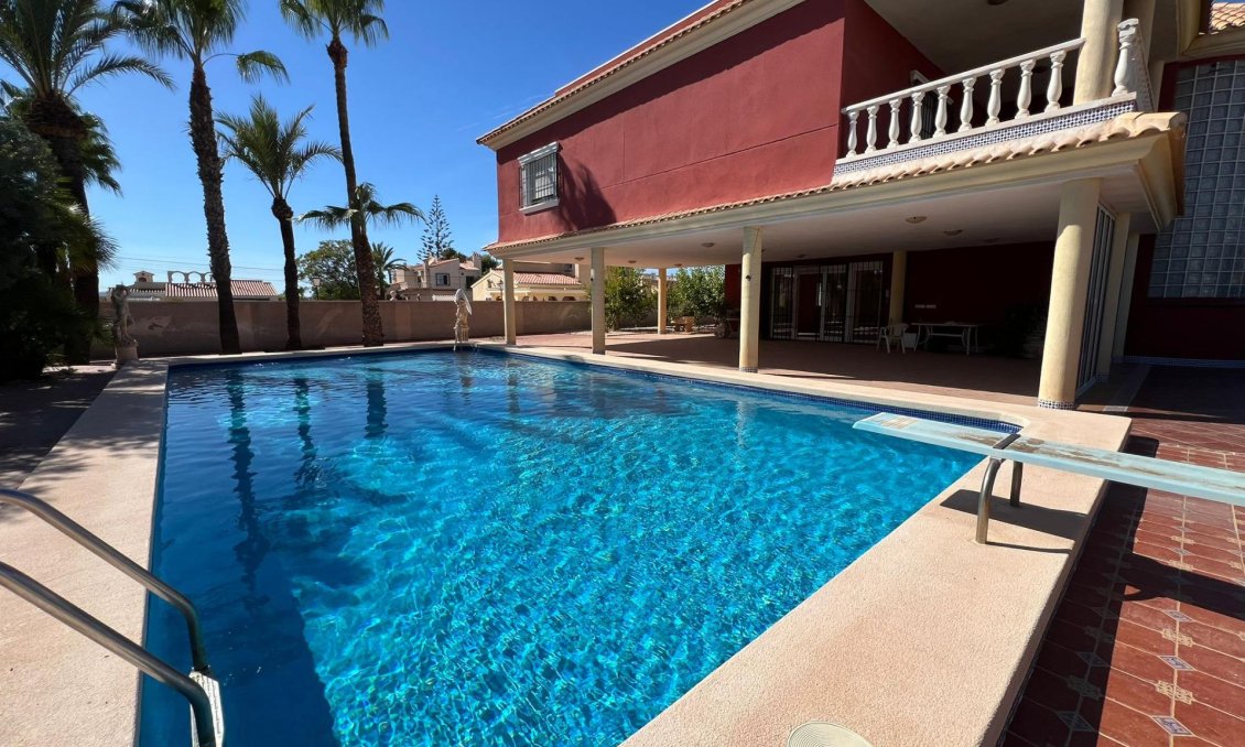 Wiederverkauf - Villa -
Torrevieja - Torreta Florida