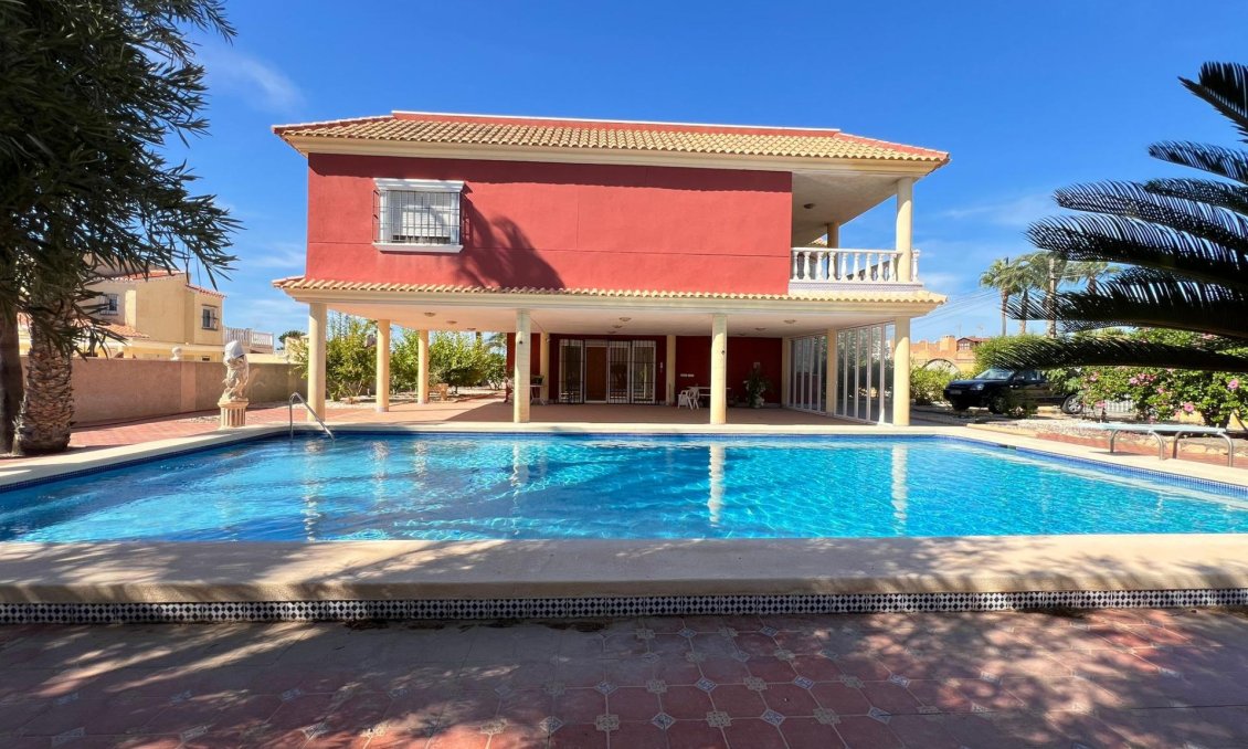 Wiederverkauf - Villa -
Torrevieja - Torreta Florida