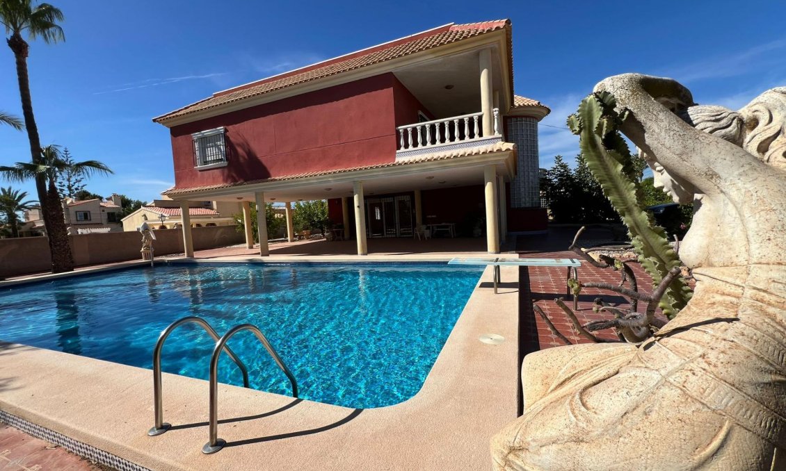 Wiederverkauf - Villa -
Torrevieja - Torreta Florida