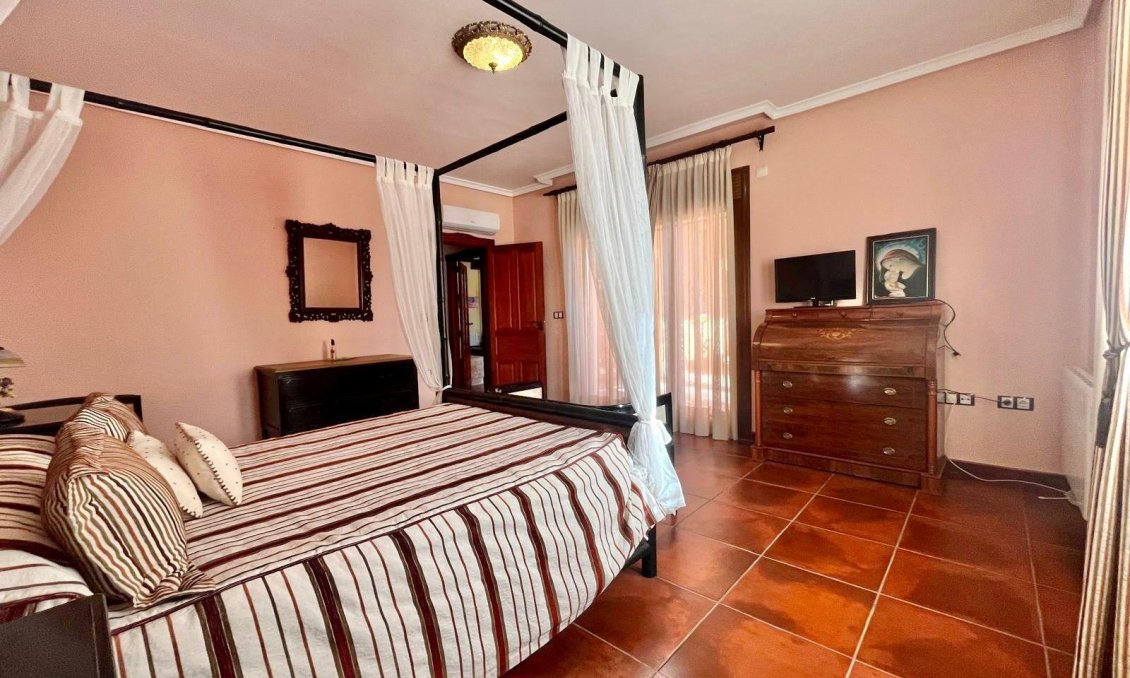 Segunda mano - Villa -
Rojales - La Vega Baja
