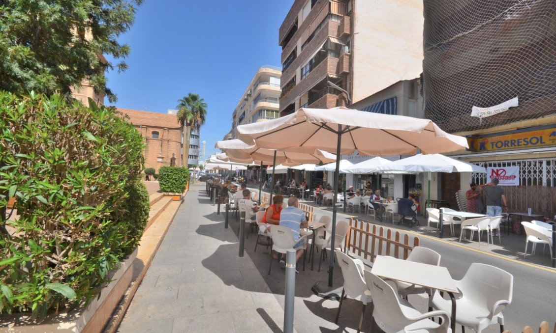 Segunda mano - Apartamento -
Torrevieja - Centro