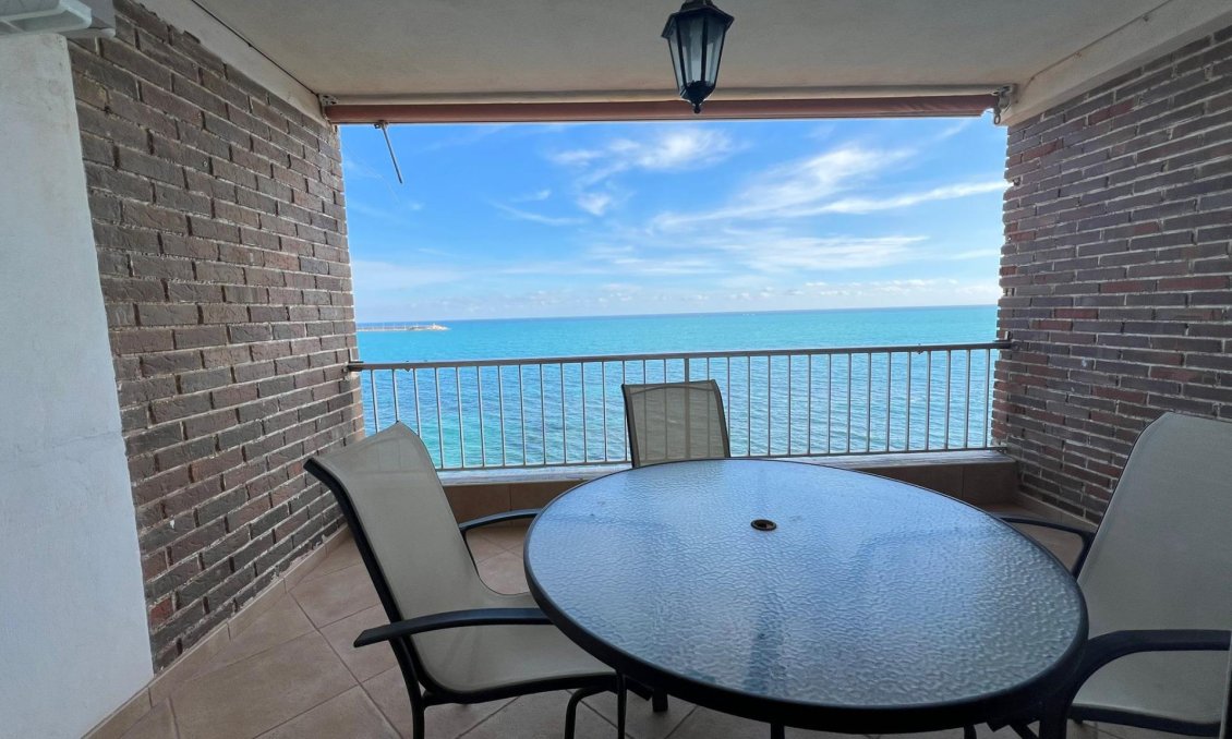 Használt Ingatlanok - Apartman -
Torrevieja - Playa De Los Naufragos