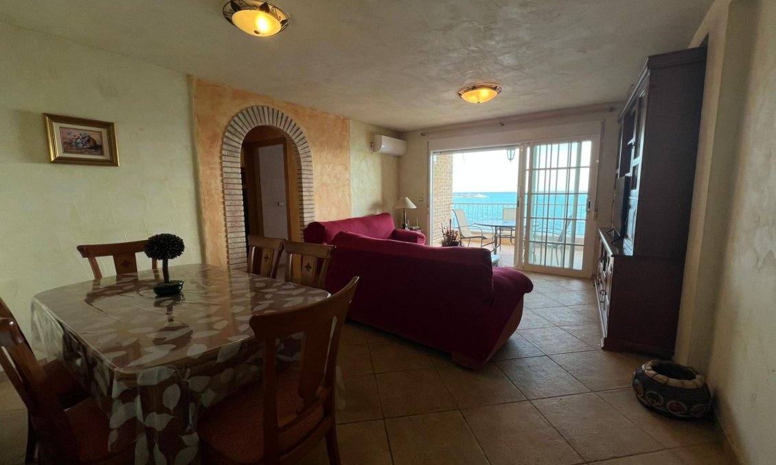 Használt Ingatlanok - Apartman -
Torrevieja - Playa De Los Naufragos