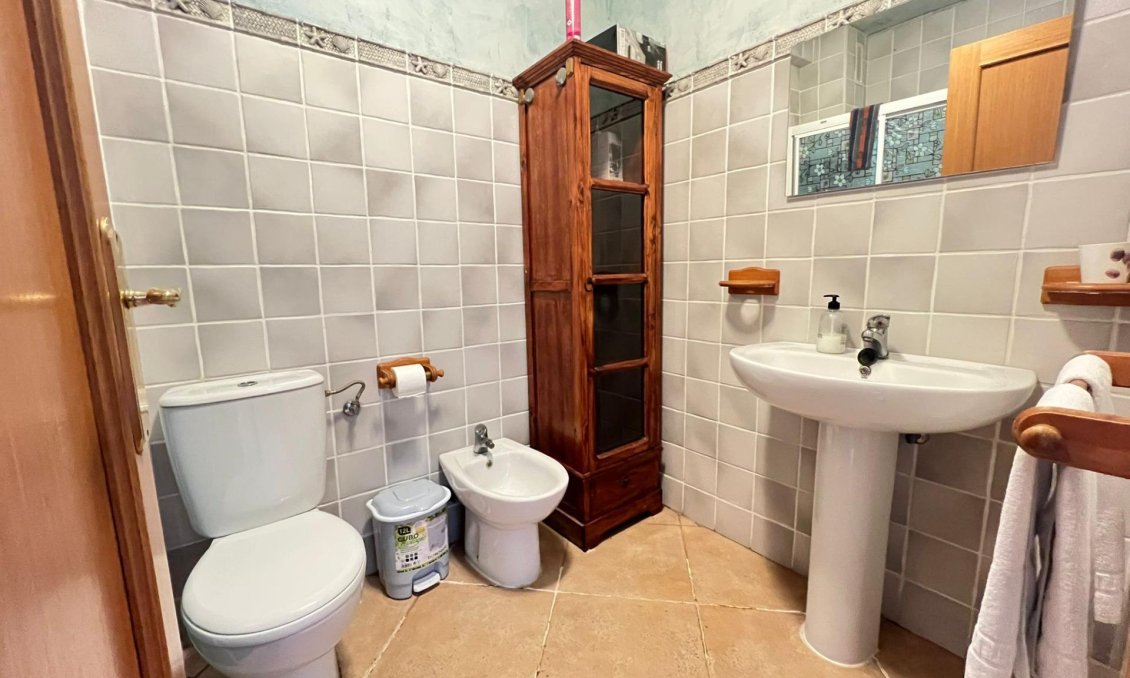Használt Ingatlanok - Apartman -
Torrevieja - Playa De Los Naufragos