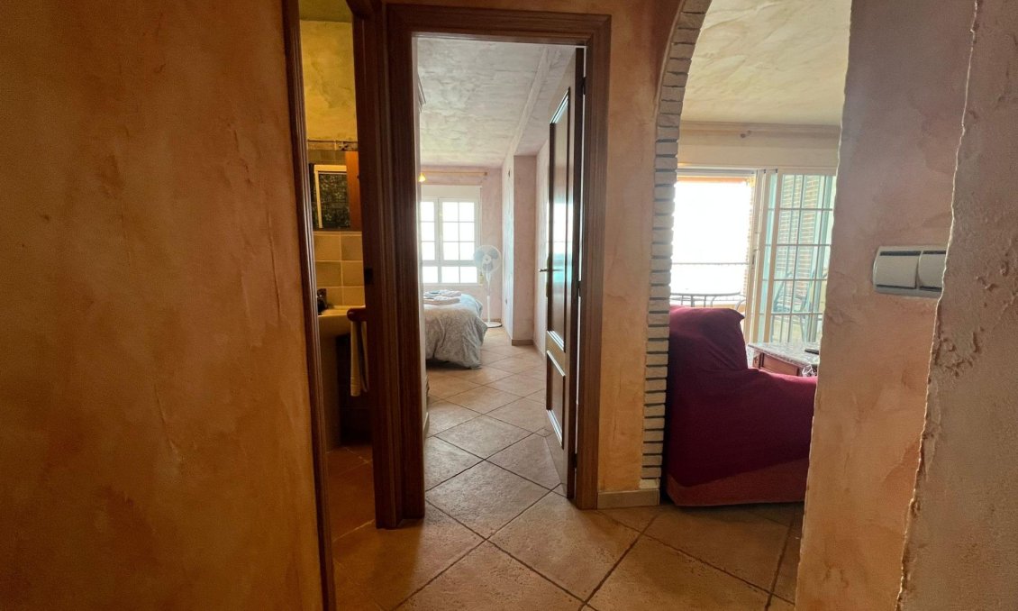 Használt Ingatlanok - Apartman -
Torrevieja - Playa De Los Naufragos