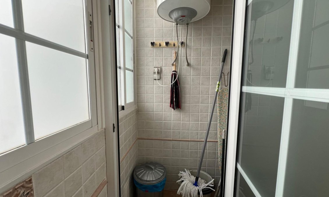 Használt Ingatlanok - Apartman -
Torrevieja - Playa De Los Naufragos