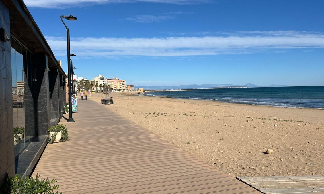 Segunda mano - Town House -
Torrevieja - La Mata