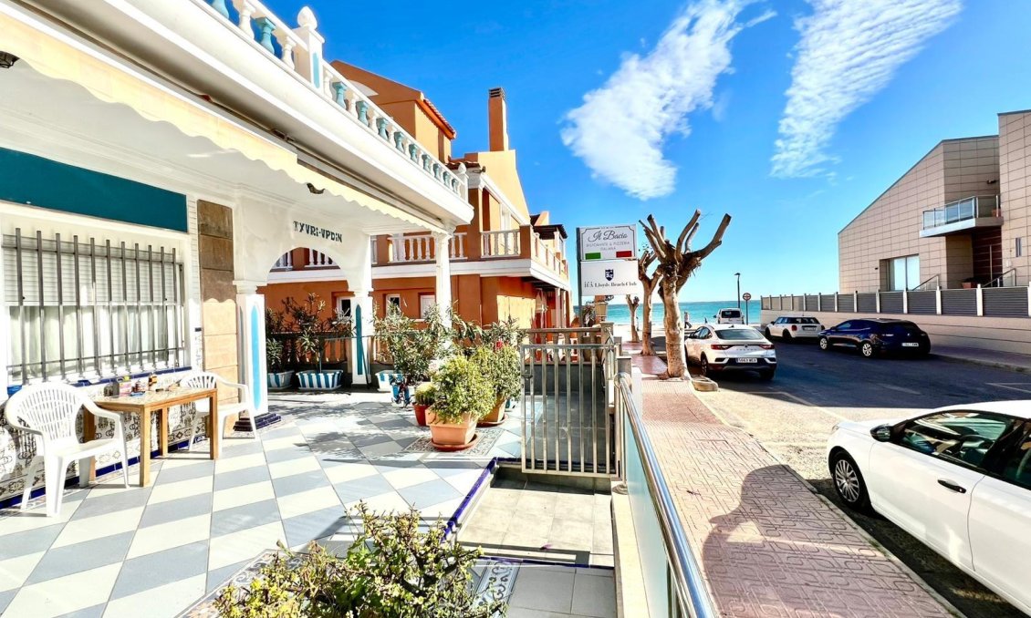 Segunda mano - Town House -
Torrevieja - La Mata