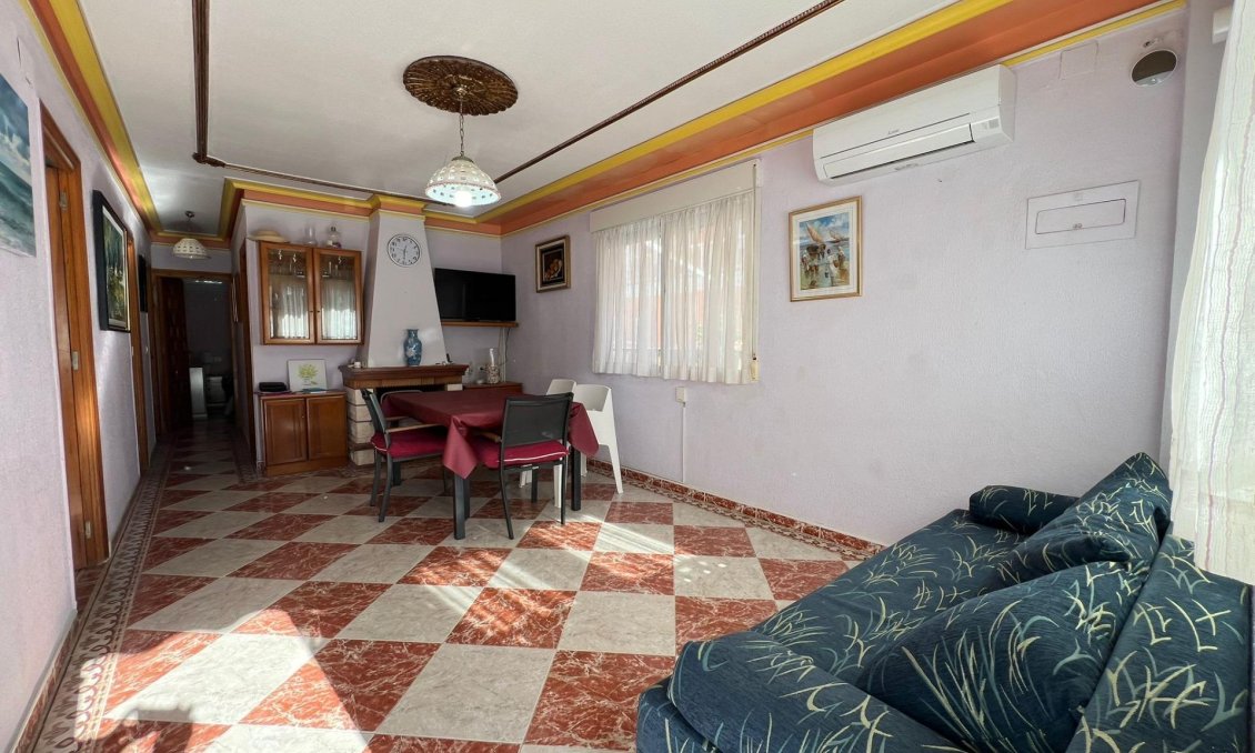 Segunda mano - Town House -
Torrevieja - La Mata