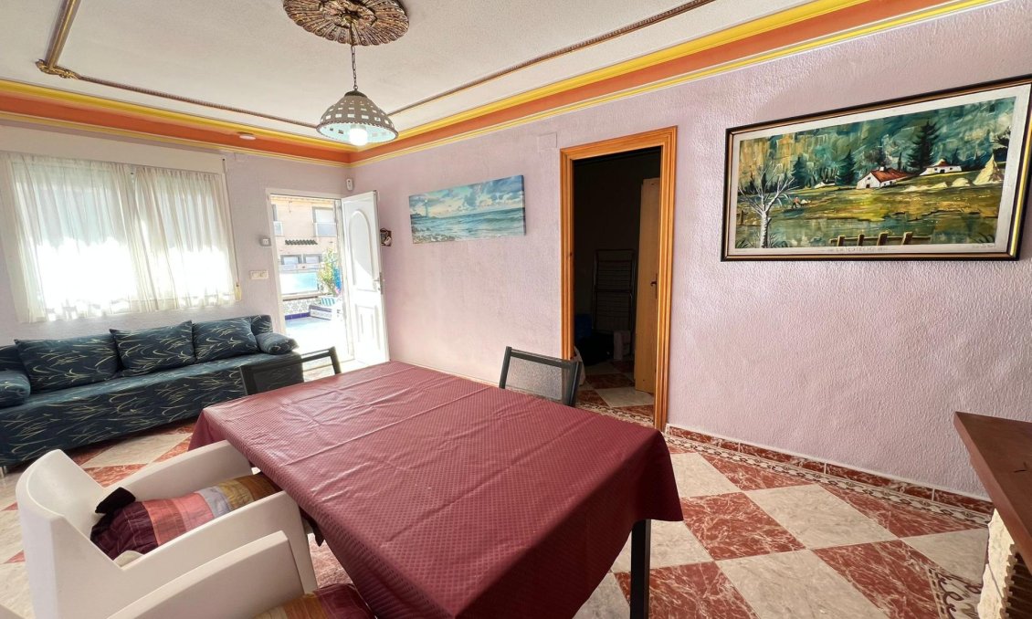 Segunda mano - Town House -
Torrevieja - La Mata