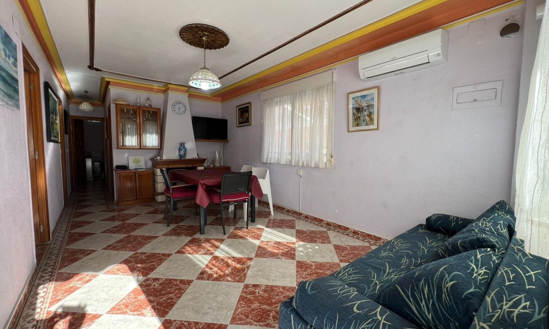 Segunda mano - Town House -
Torrevieja - La Mata