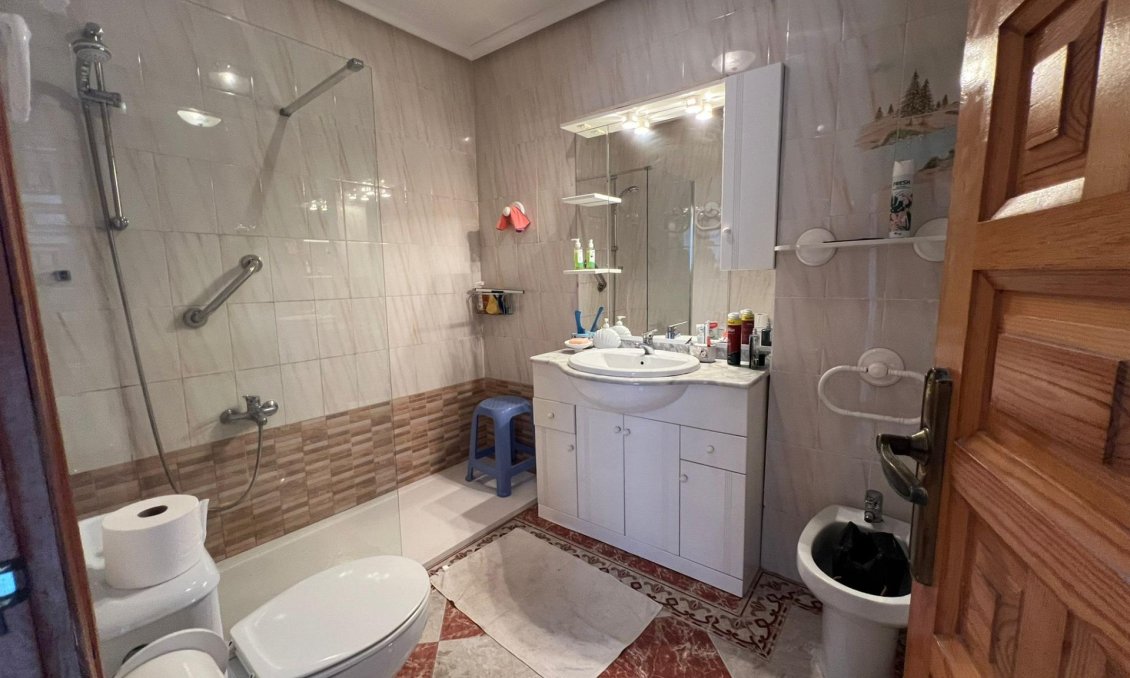 Segunda mano - Town House -
Torrevieja - La Mata